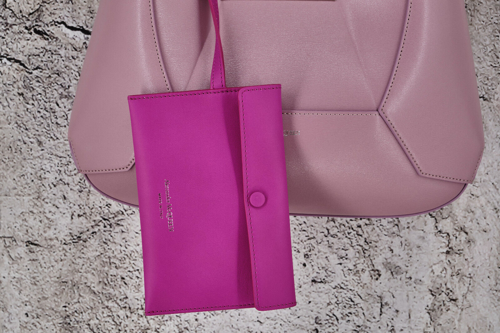 Brand New in Box Alexander Mcqueen Jewelled Hobo Leather Tote Bag in Antique Pink, 2890$ - 8