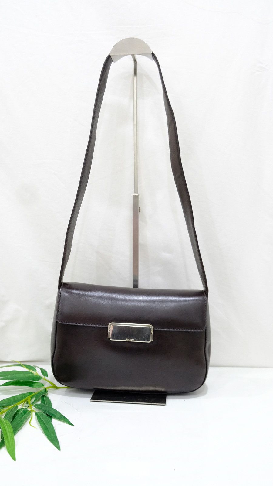 Authentic vintage prada brown leather shoulder bag - 2