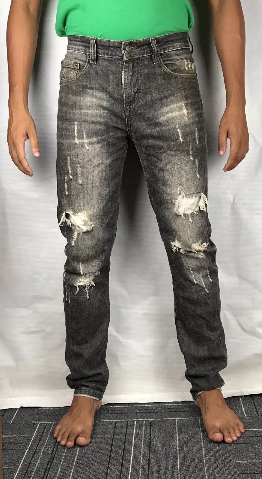 Dsquared2 slim fit distressed denim jeans - 22