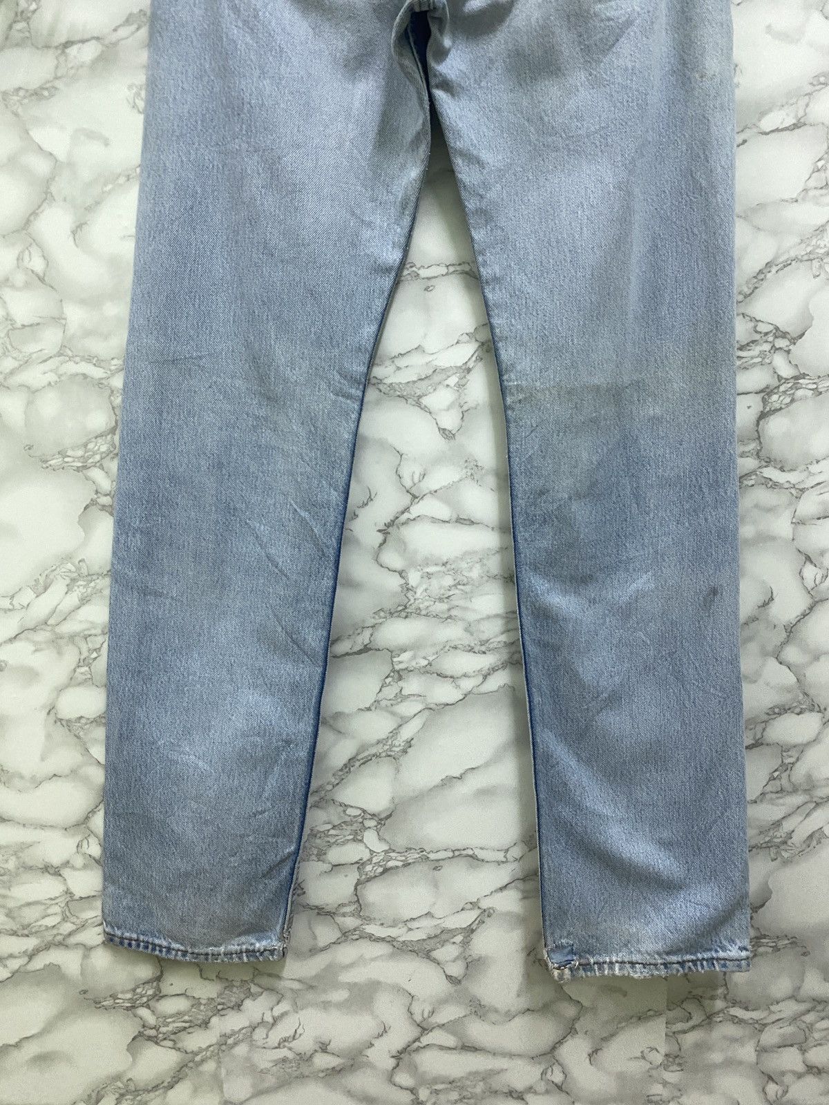 Vintage 90s Levis 501 Light Wash Distressed DenimJeans - 11