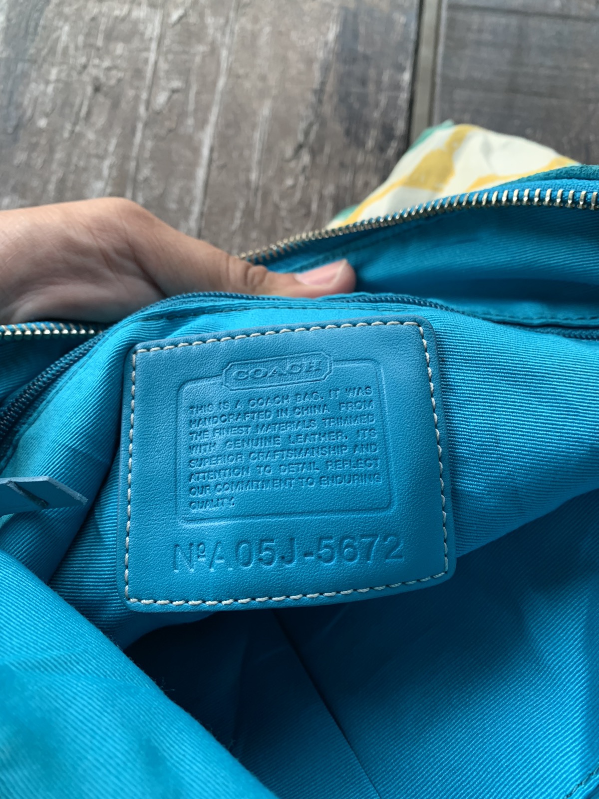 Coach - Coach sling bag nice design - 14