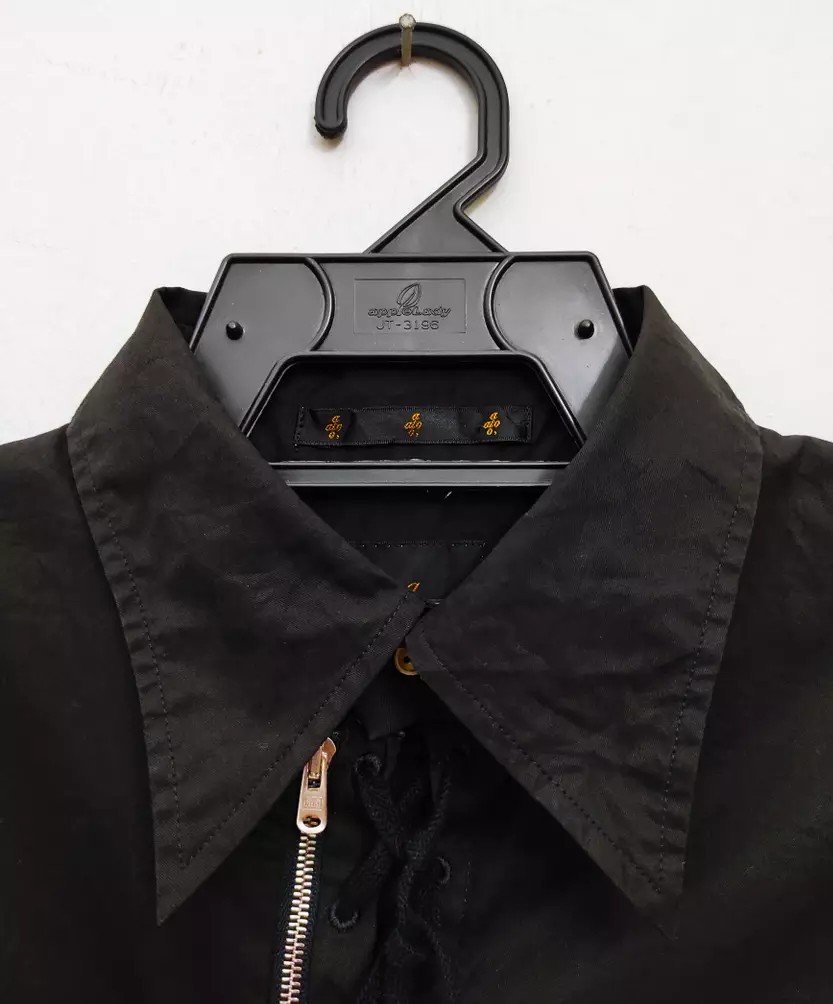 Ato Matsumato - Aatoo Asymmetrical Riri Zipper lace shirt Modeled By Chika Aoyama - 7