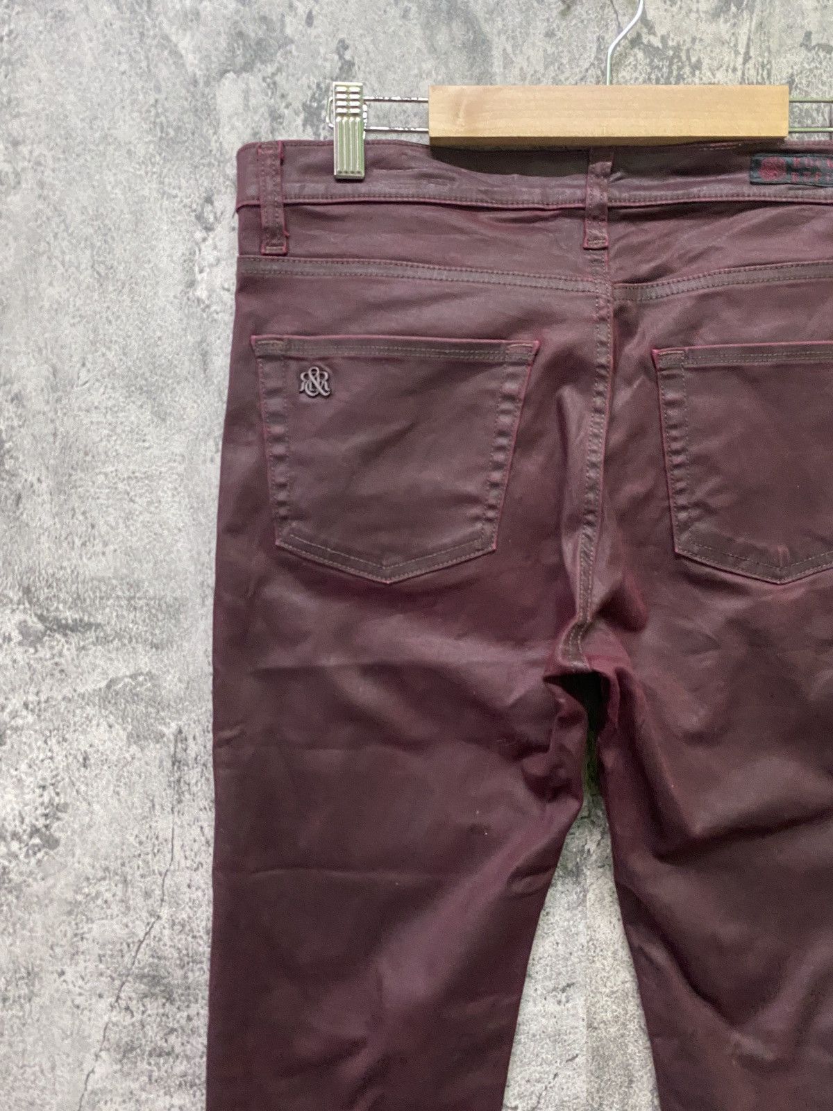 ROCK & REPUBLIC Maroon Waxed Pant - 12