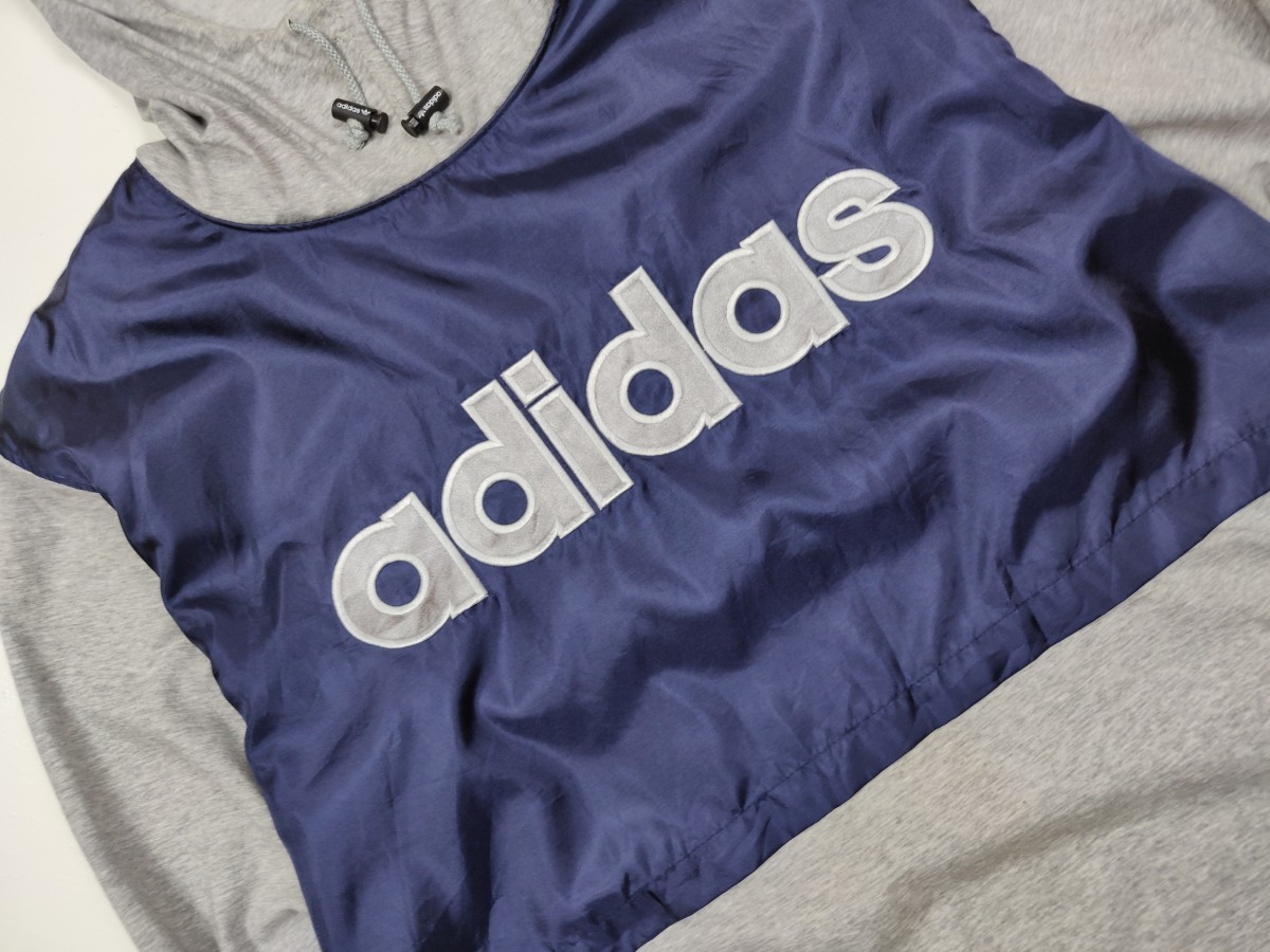 Embroidered Big Logo Pullover Sweatshirt - 3