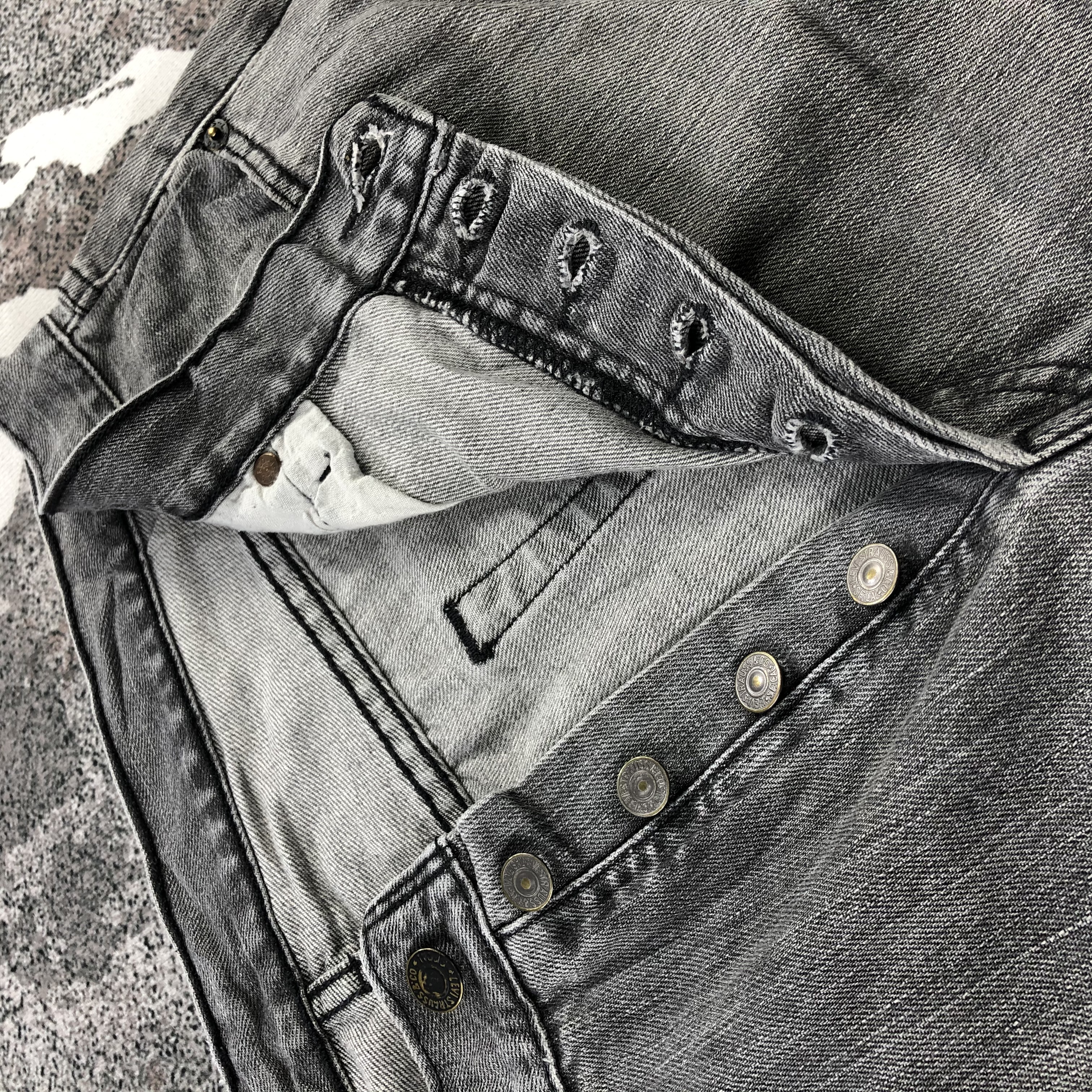 Vintage - Vintage Levi's 501 Jeans Faded Gray Denim KJ794 - 10