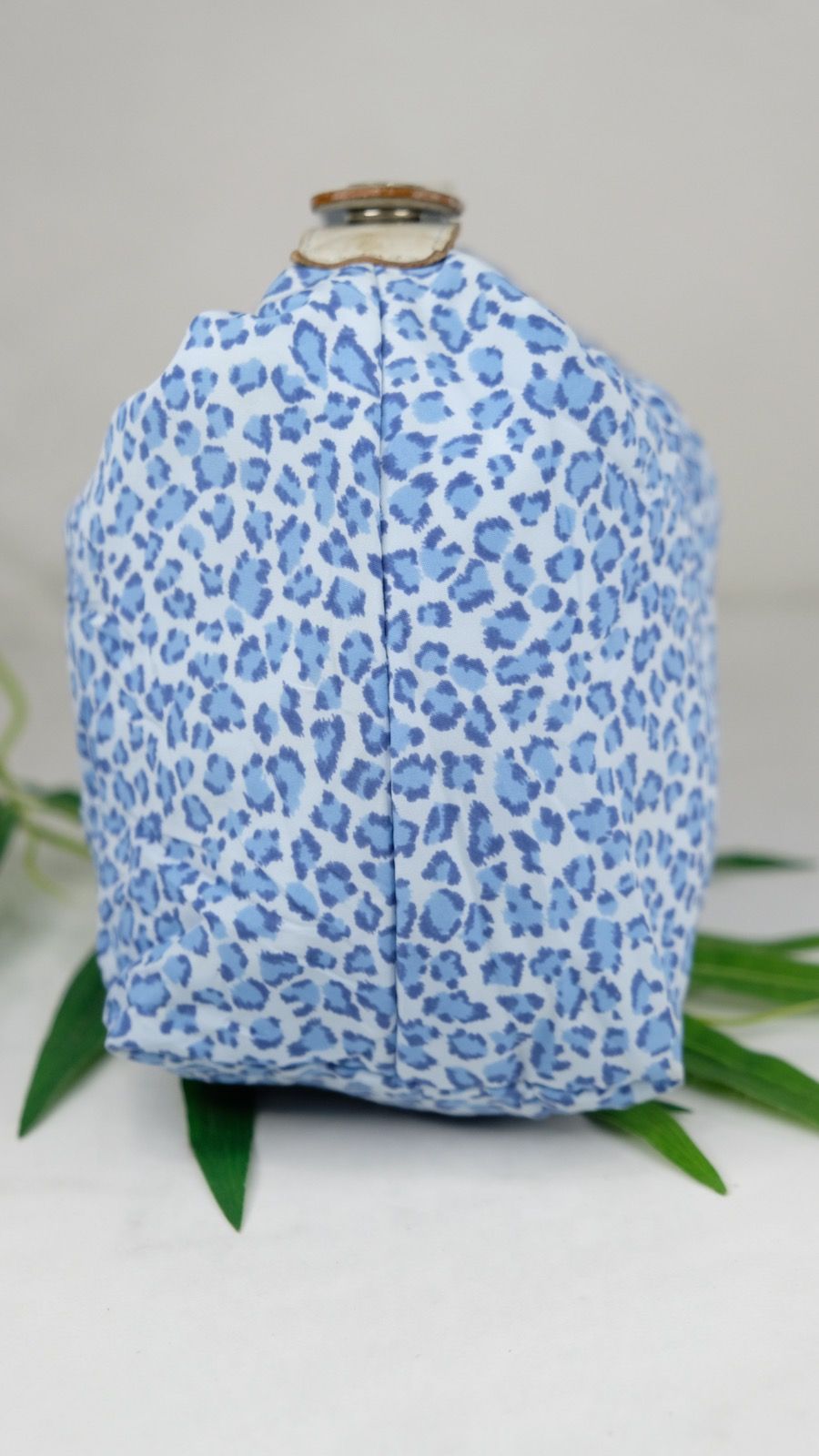 Vintage bottega venetta blue leopard cosmetic bag - 4