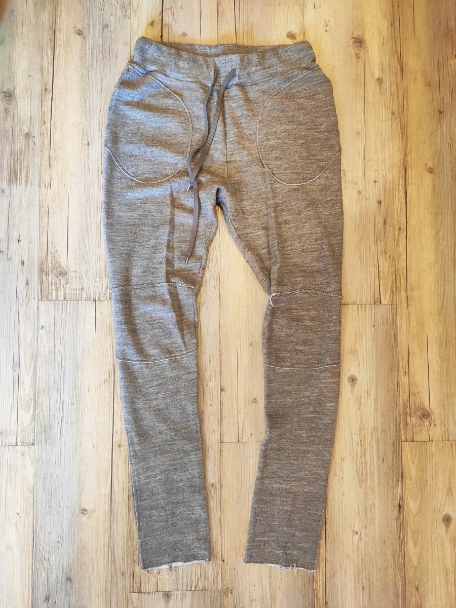Kazuyuki Kumagai Attachment - 2 pairs of joggers - 4