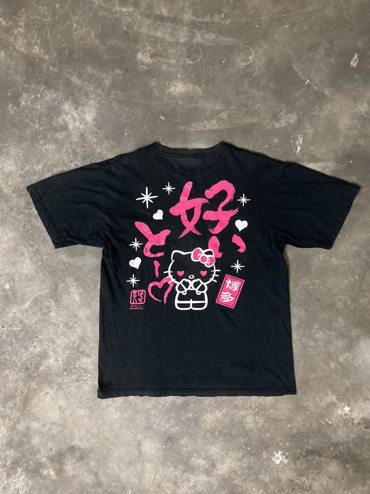 Japanese Brand - Hello Kitty Under license by Sanrio T shirt - 7