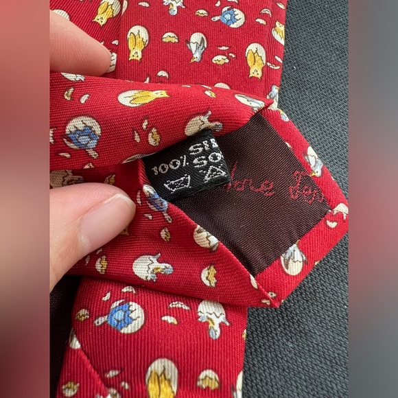 Vintage Ferragamo Red Tie Baby Birds Animals 100% Silk Veterinarian Gift Italy - 8