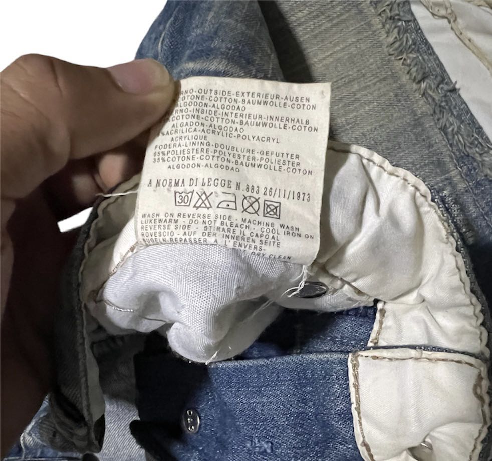 DOLCE & GABBANA RIPPED DISTRESSED JEANS - 8