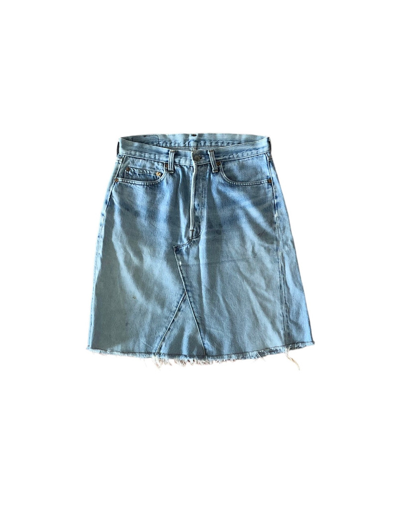 Single digit Vintage levi’s skirt - 1