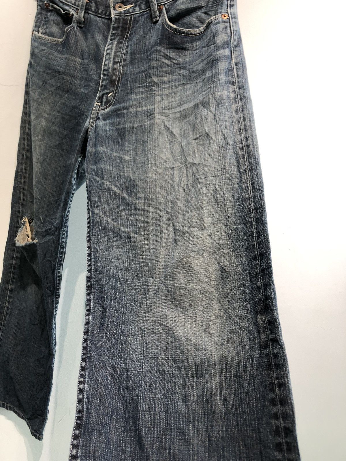 Levis 503 Distressed Denim - 3