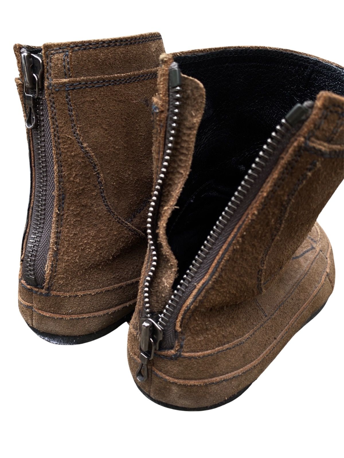 JULIUS_7 AW10 SUEDE LEATHER BACKZIP BOOTS - 8