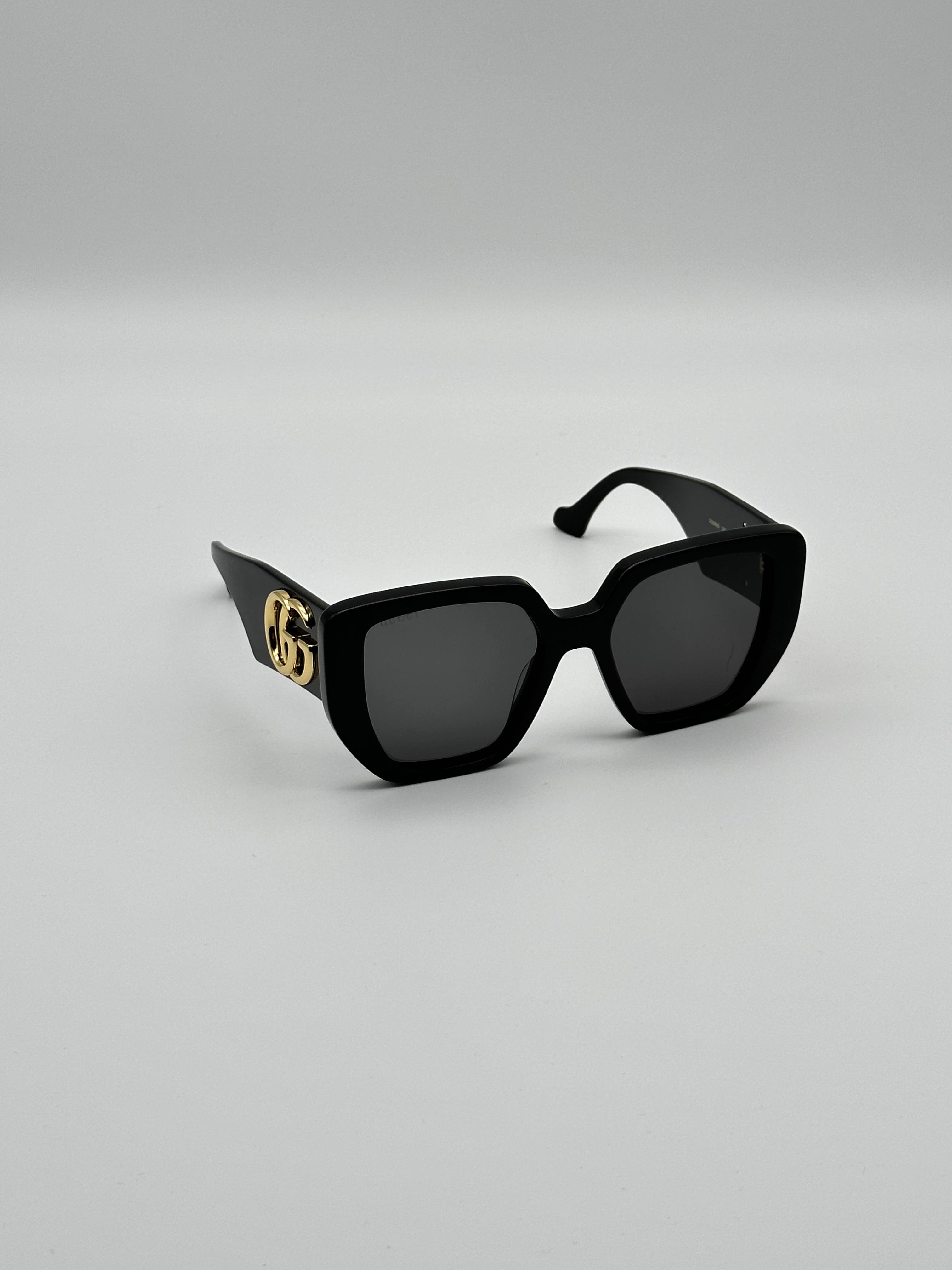 BRAND NEW Gucci GG0956S 003 Oversized Black Grey LOGO Women Sunglasses