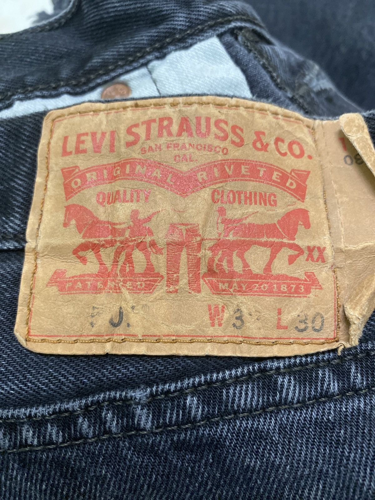 Vintage Levi's 501 Black Distressed Denim Jeans - 20