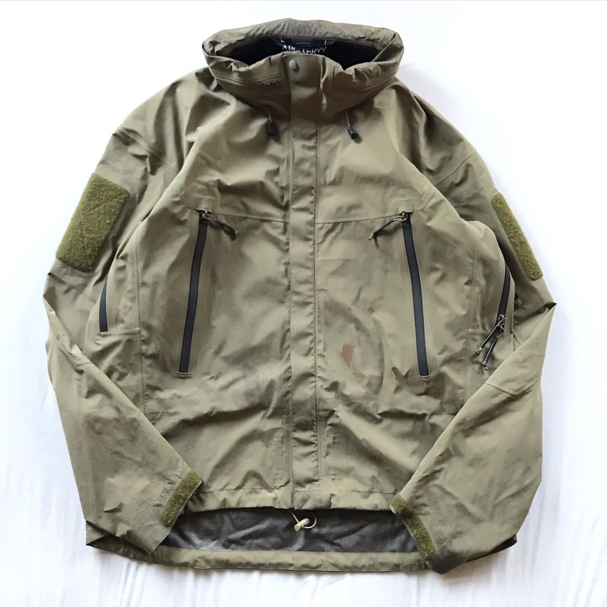 Arcteryx LEAF Rare Alpha Gen 1 Gore-Tex Tactical Jacket - 3