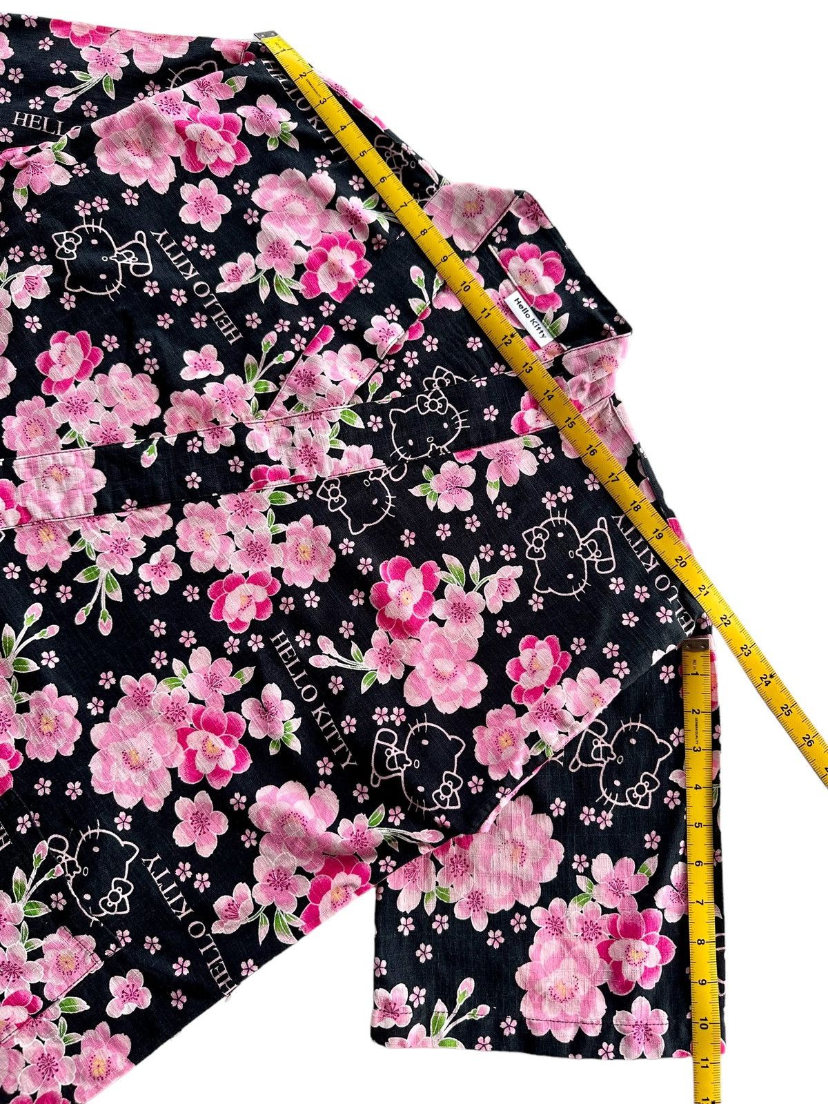 Komono - Hello Kitty Kimono - 12