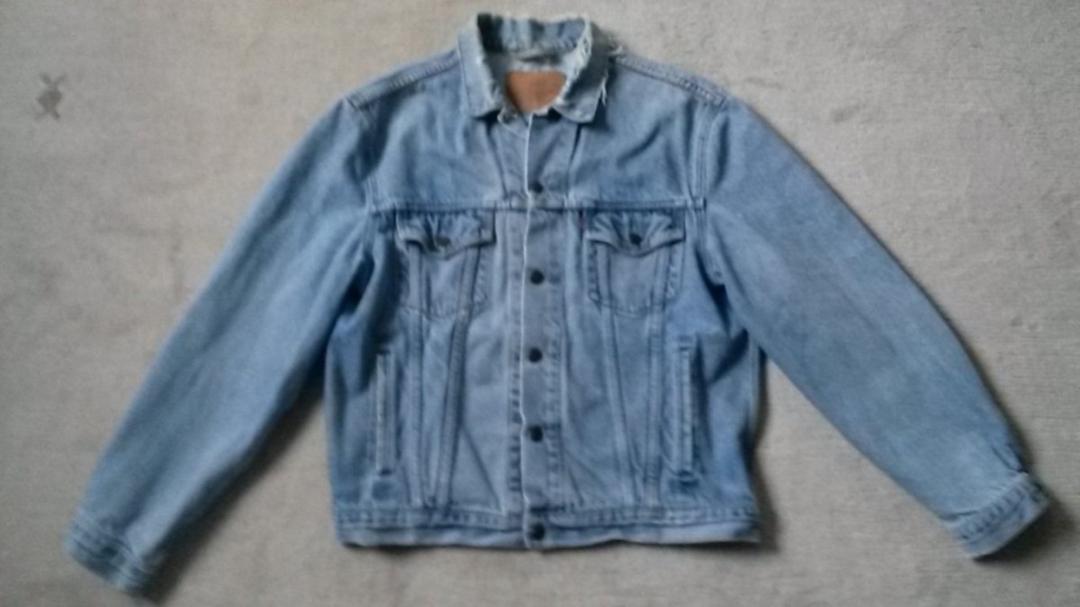 Unique Vintage Distressed Used Light Denim Jacket - 5