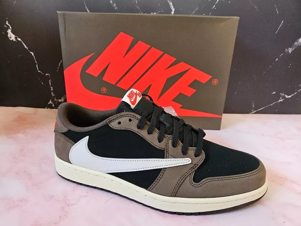 Jordan 1 Retro Low OG SP Travis Scott Mocha - 3