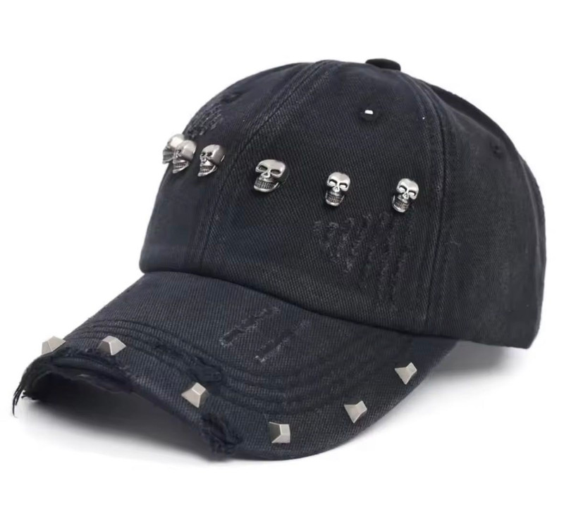 Skull Decoration Bullet Head Metal Baseball Cap - 1
