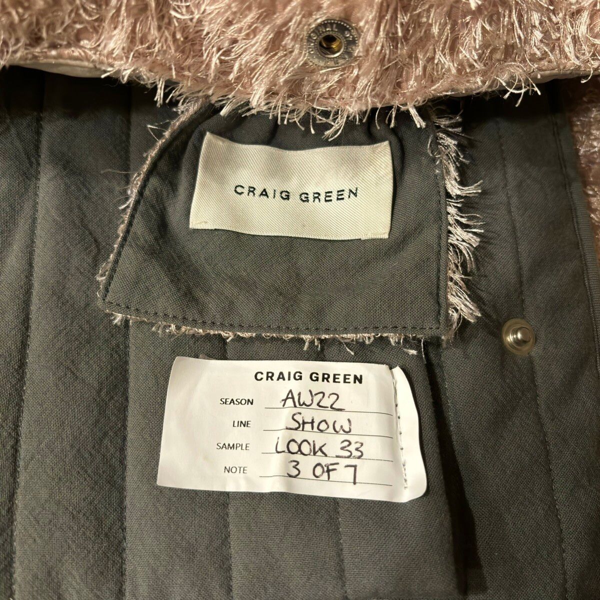 AW22 RUNWAY SAMPLE fluffy reversible workwear jacket olive - 4