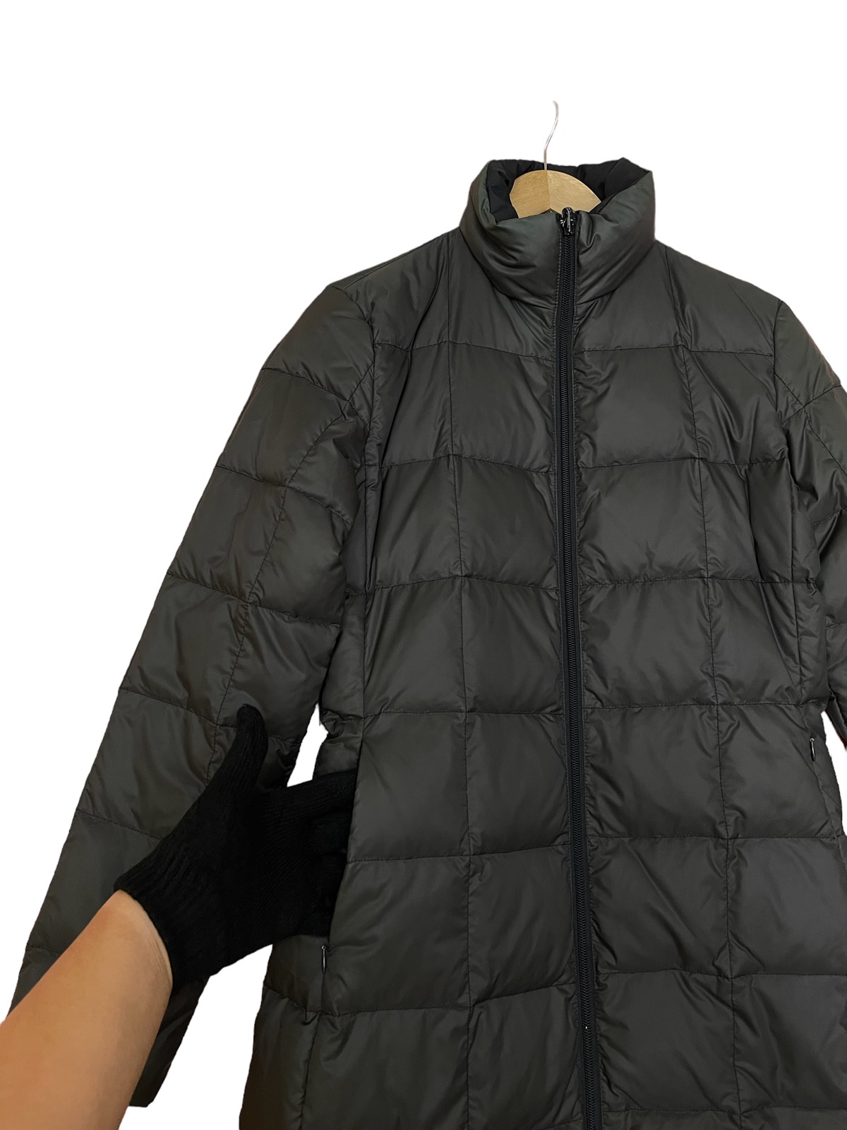 Moncler long puffer jacket reversible down jacket - 12