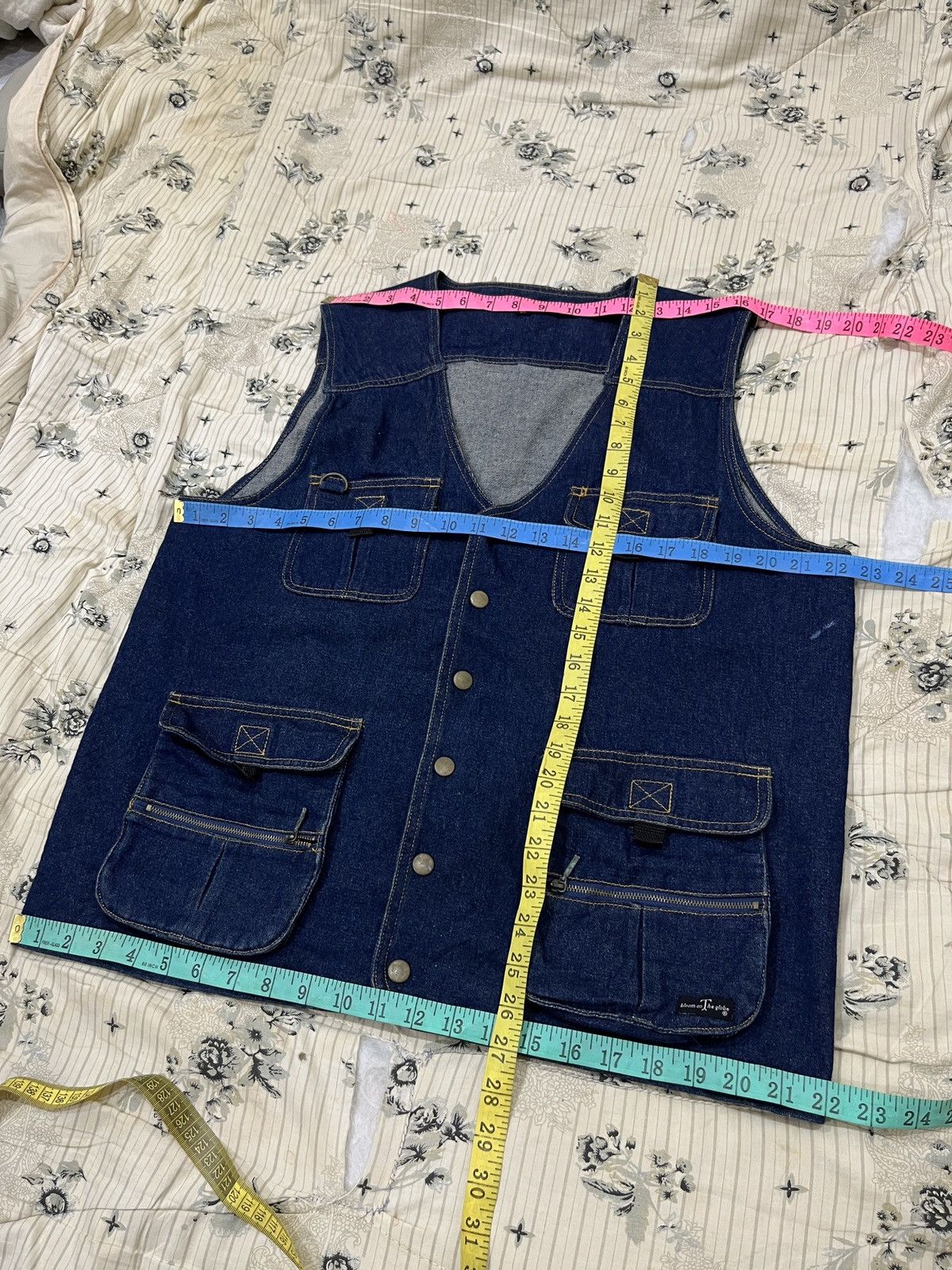 Archival Clothing - (Ssss). ARCHIVE BLOOM ON THE GLOBE DENIM VEST - 15