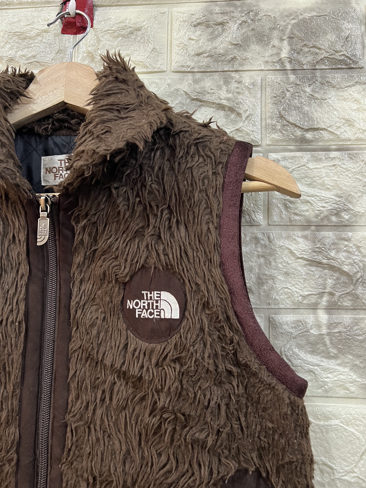 The North Face Cookie Fur Vest - 6