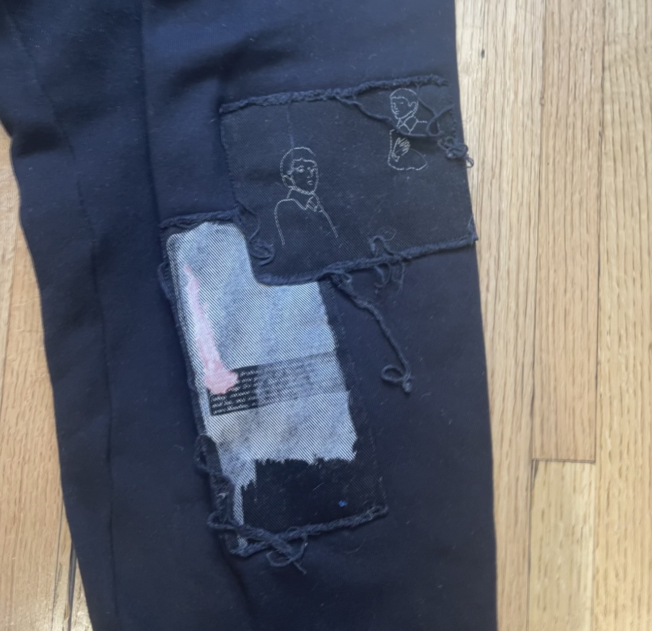 RARE FW20 ERD Embroidered Patch Sweatpants - 3