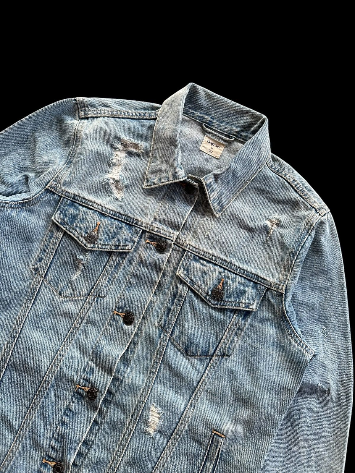 Gap Denim Jacket Distressed - 4