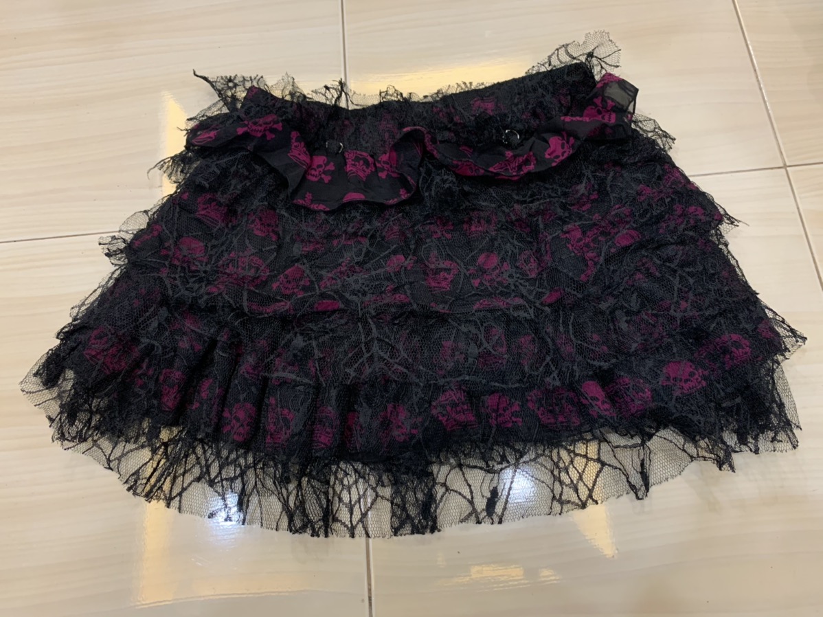 Classic Crossdressing Mini Skirt – En Femme