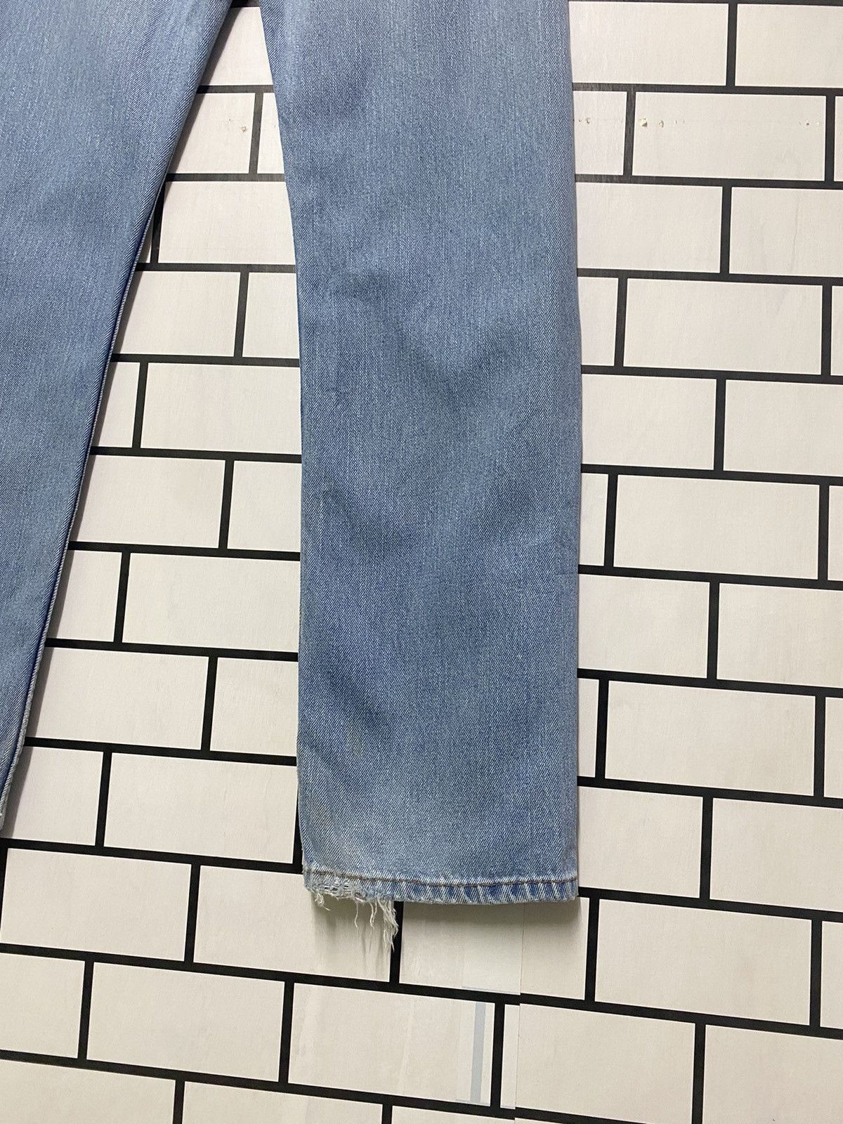 Vintage LEVIS 505 Light Wash Distressed Jean -L23 - 12