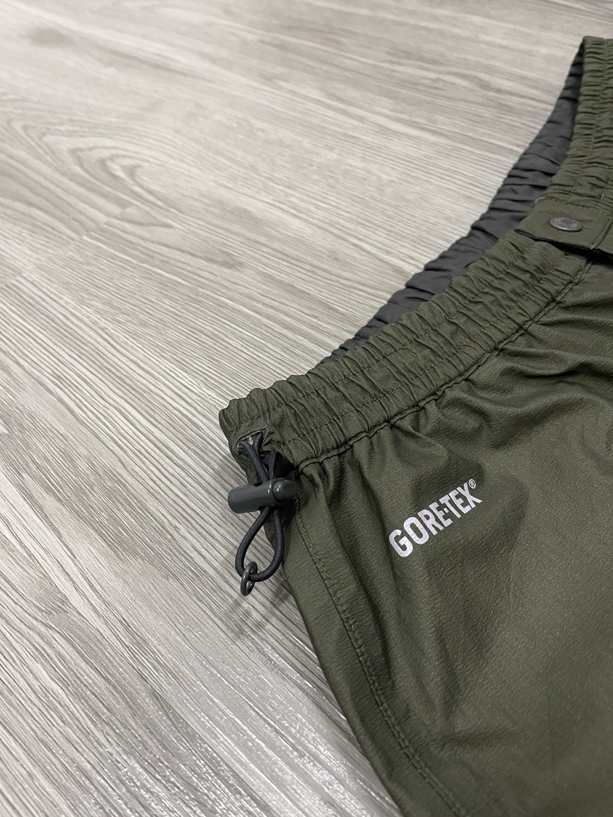 Gorpcore deal🔥The North Face Goretex pant in green - 10