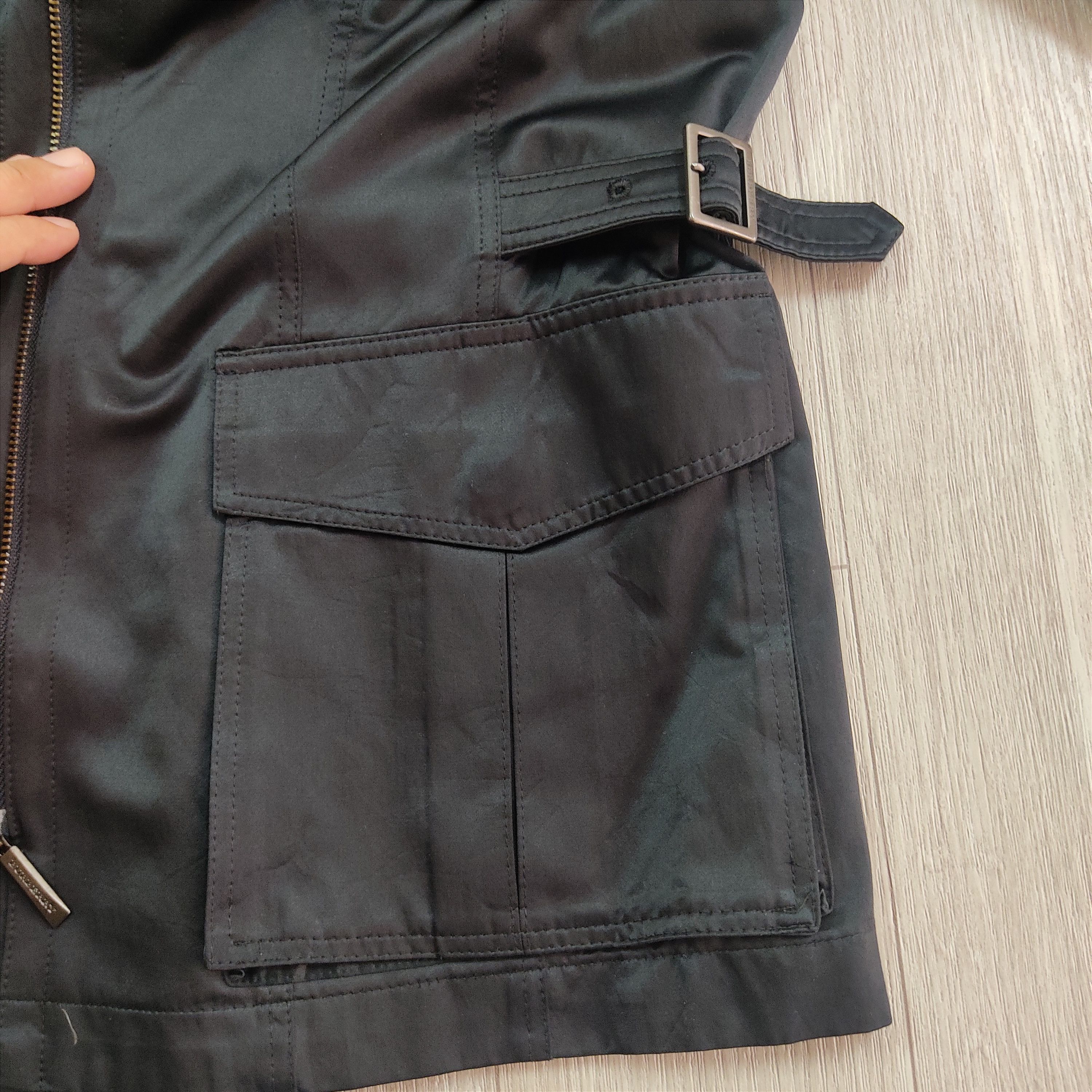 BURBERRY Side Strapped 4-Pockets Zipper Jacket - 7