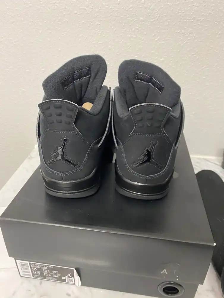 Air Jordan 4 retro black cat  - 1