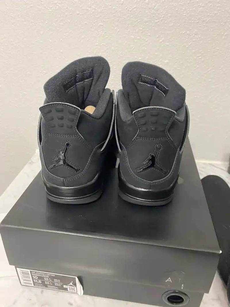 Air Jordan 4 retro black cat  - 1