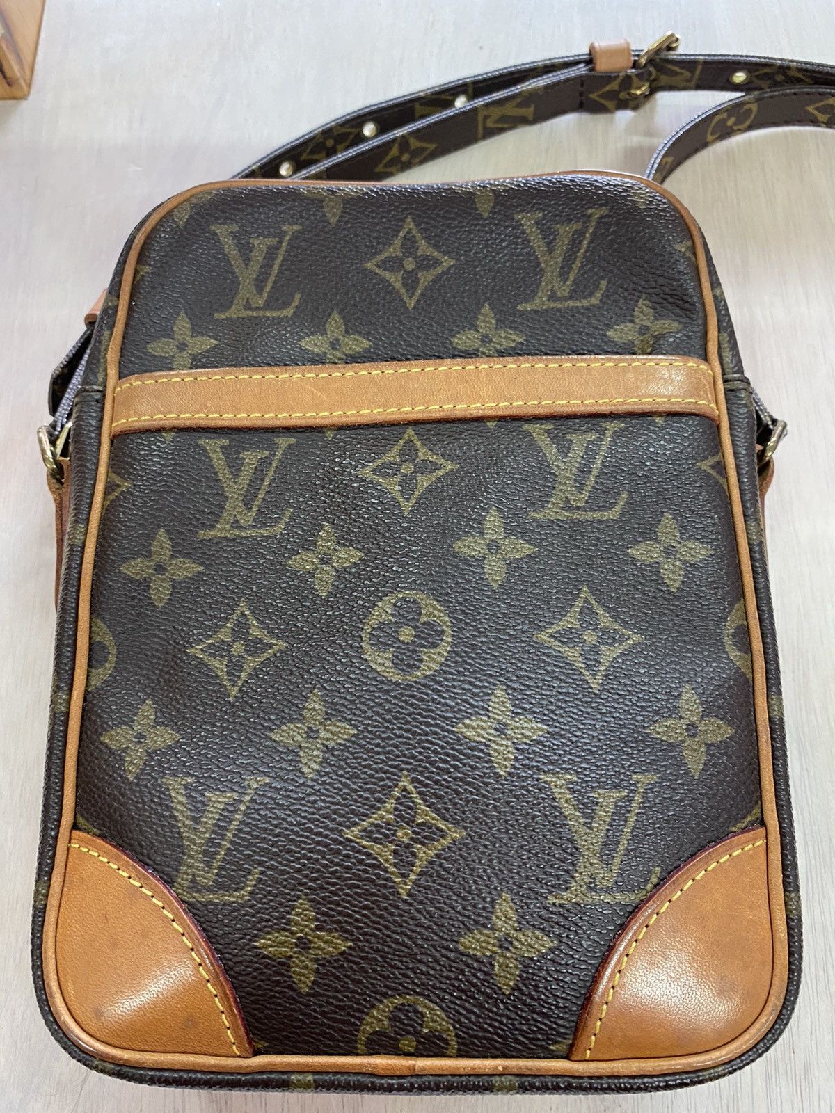 Authentic Louis Vuitton Crossbody Bag Danube MM Monogram Used LV