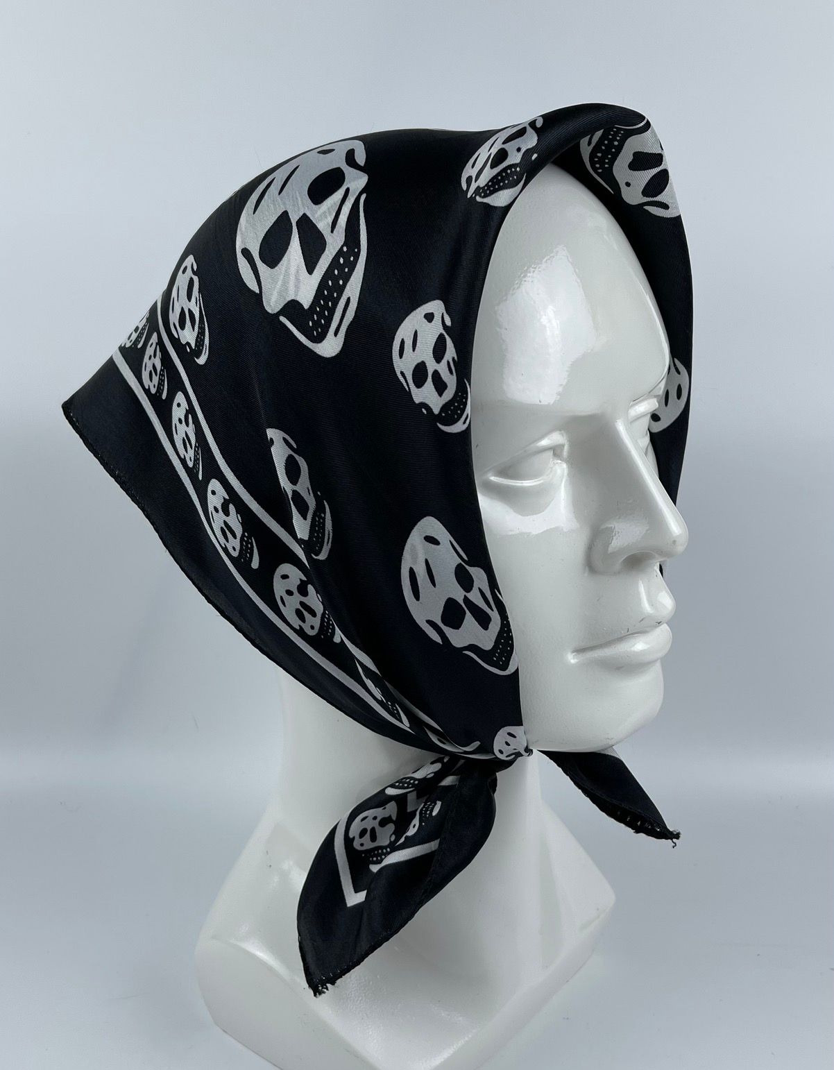 skulls bandana scarf - 1
