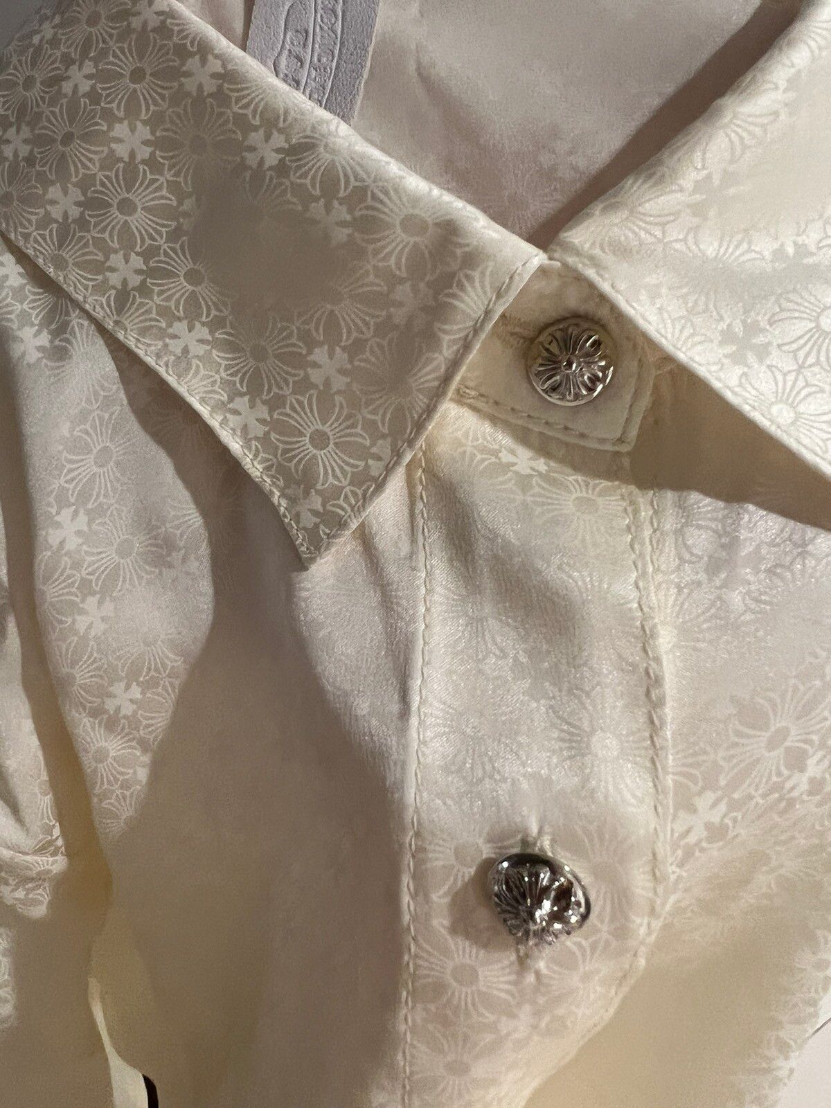 Plus cross silk button up cropped shirt - 4