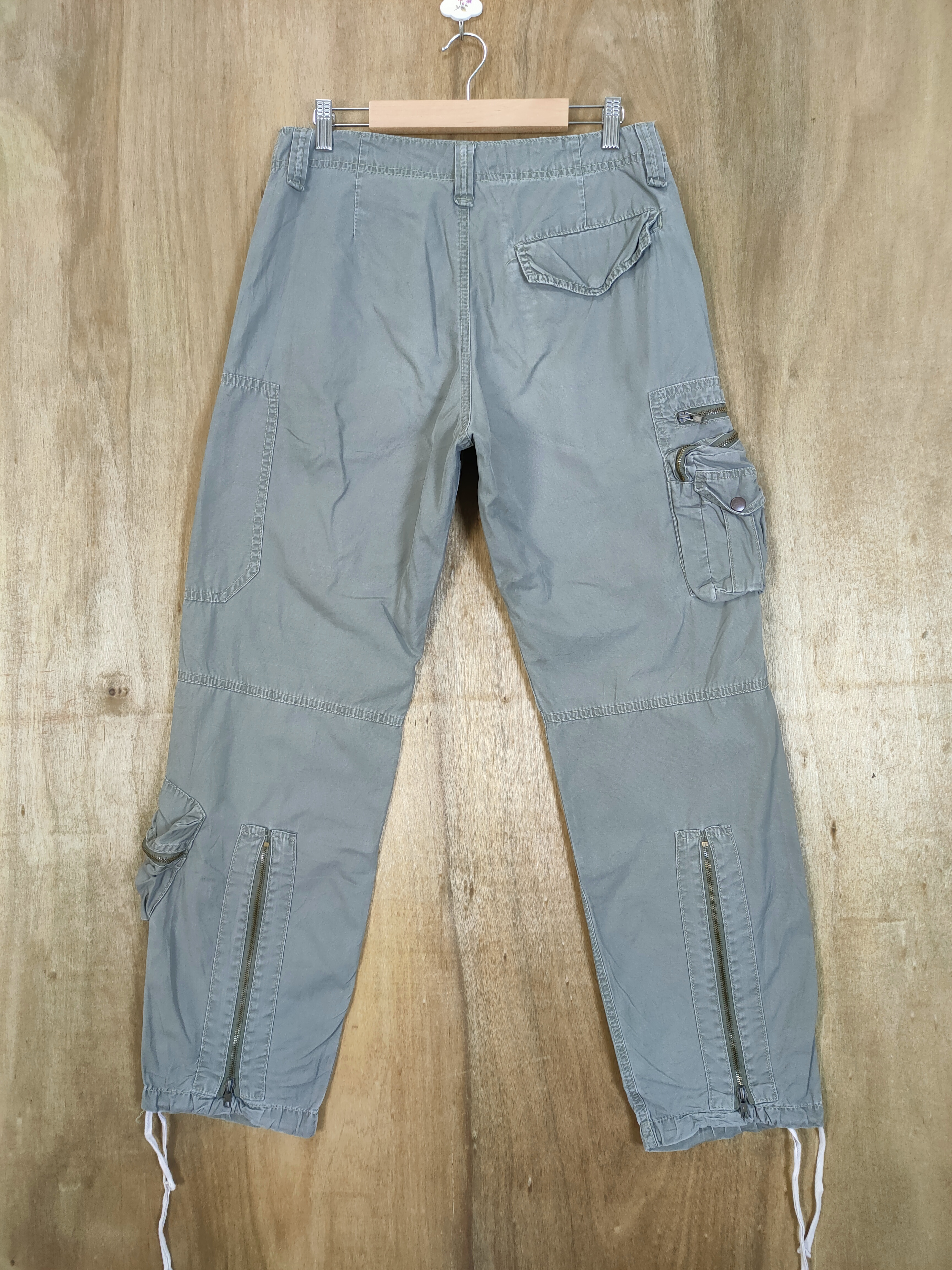 Vintage - BRTH BREATH BONDAGE CARGO PANTS - 2