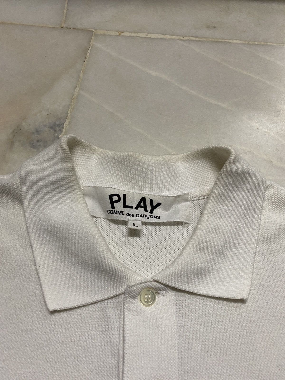 💥Vintage AD2012 Play Comme Des Garcons White Polo Tee - 7