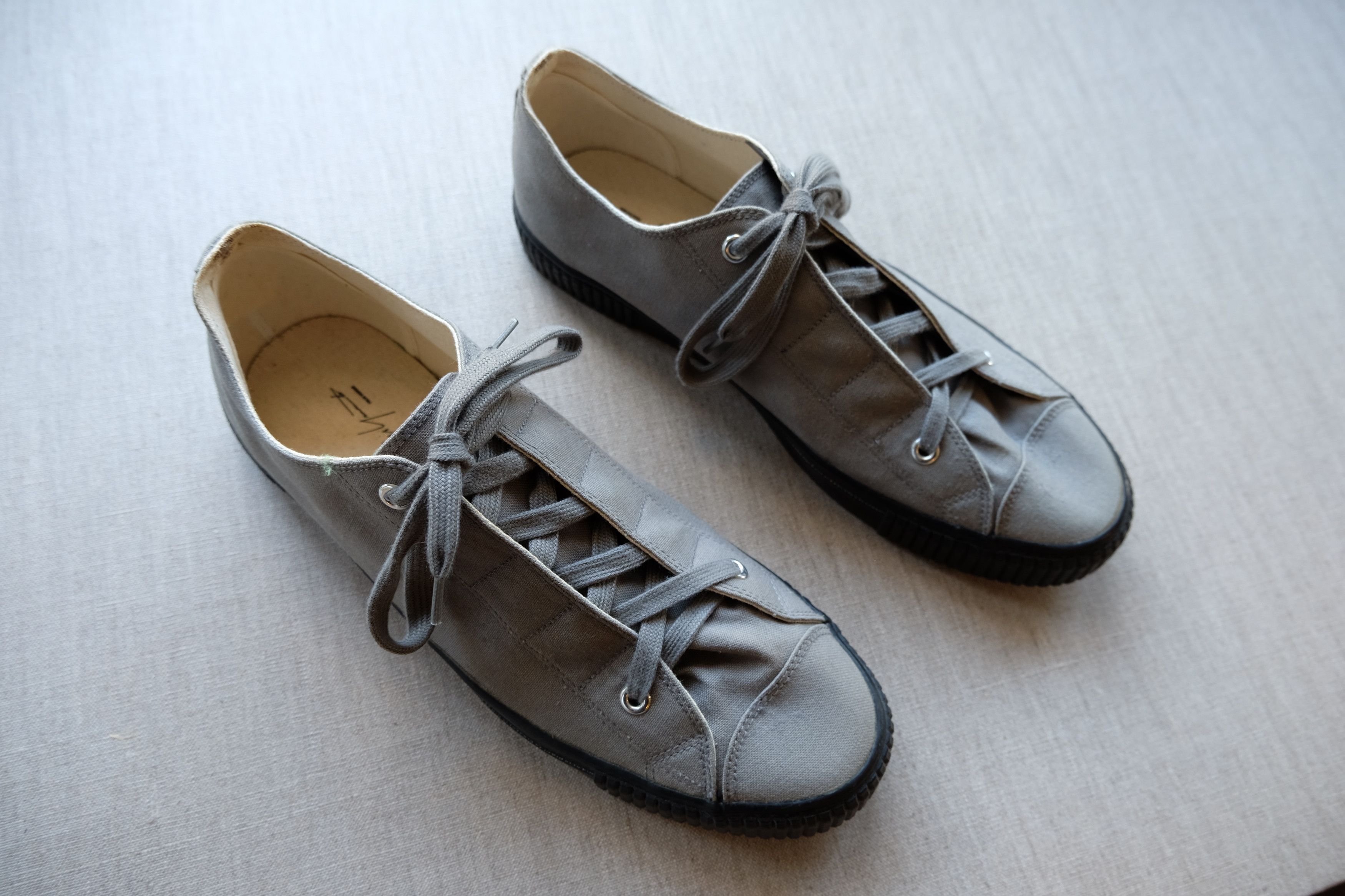 SS16-Runway Canvas Shoes with Hidden Eyelets - 7