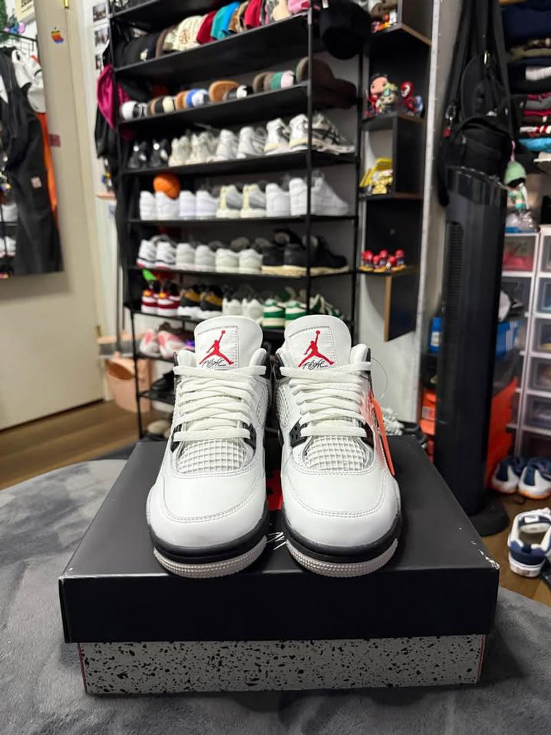Jordan 4 white cement  - 1