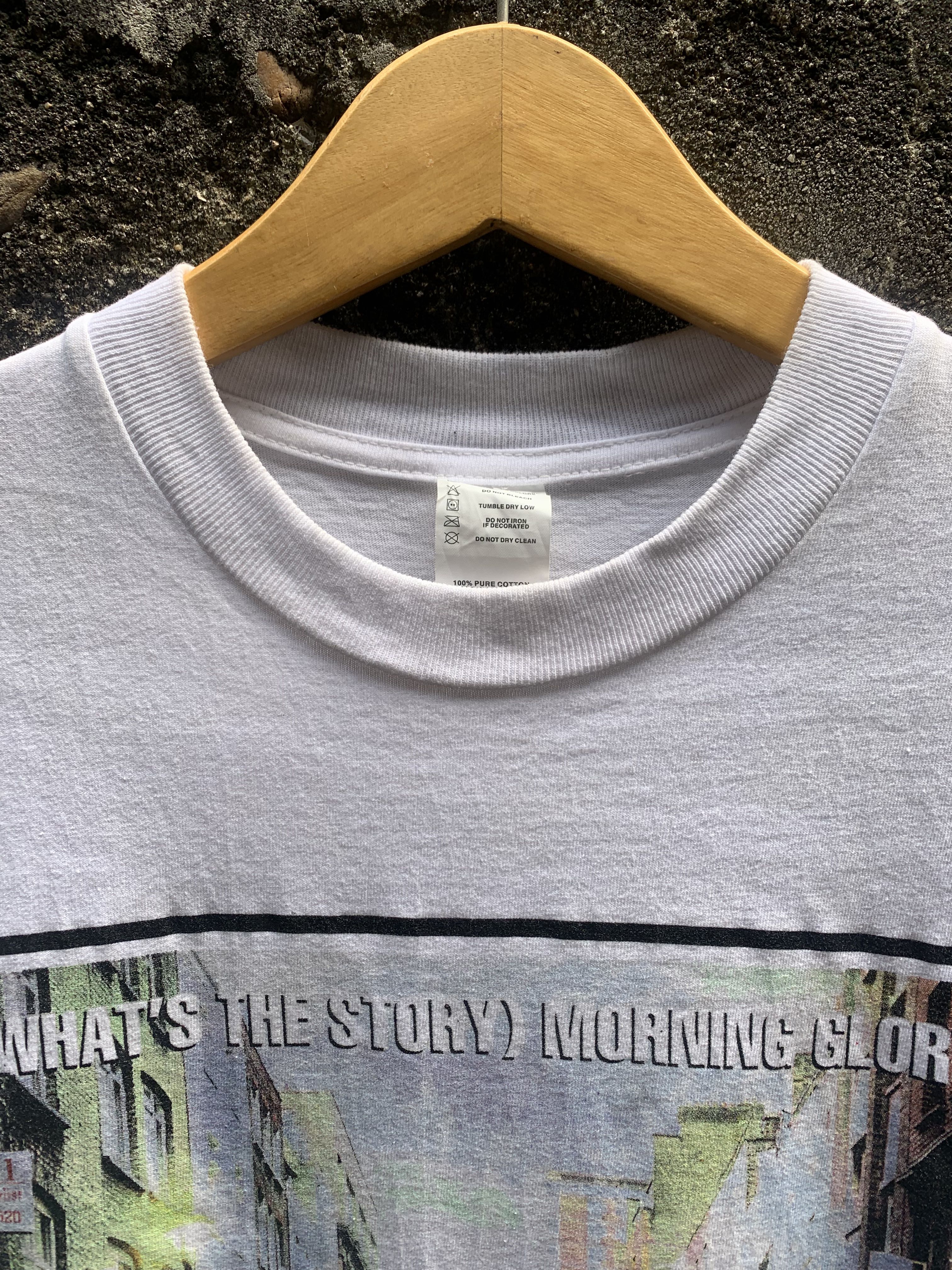 Rare Vintage 1995 Oasis "(What's the Story) Morning Glory?" Album Tour T-Shirt - White - 4