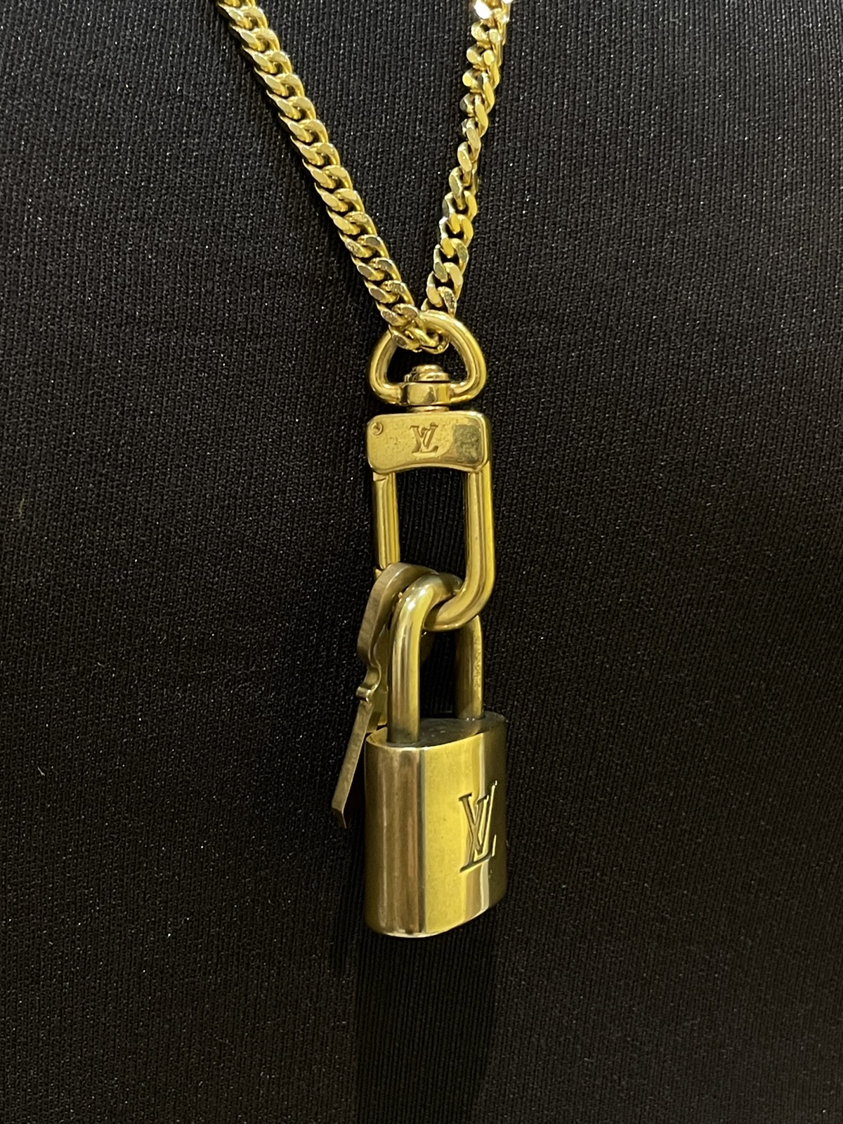 Louis Vuitton pad lock custom necklace/ chain gold - 2