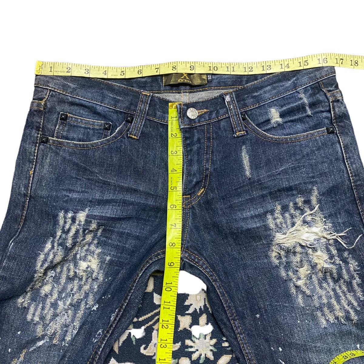 If Six Was Nine - Xfrm Thrashed Denim Flare Jeans Painter - 16