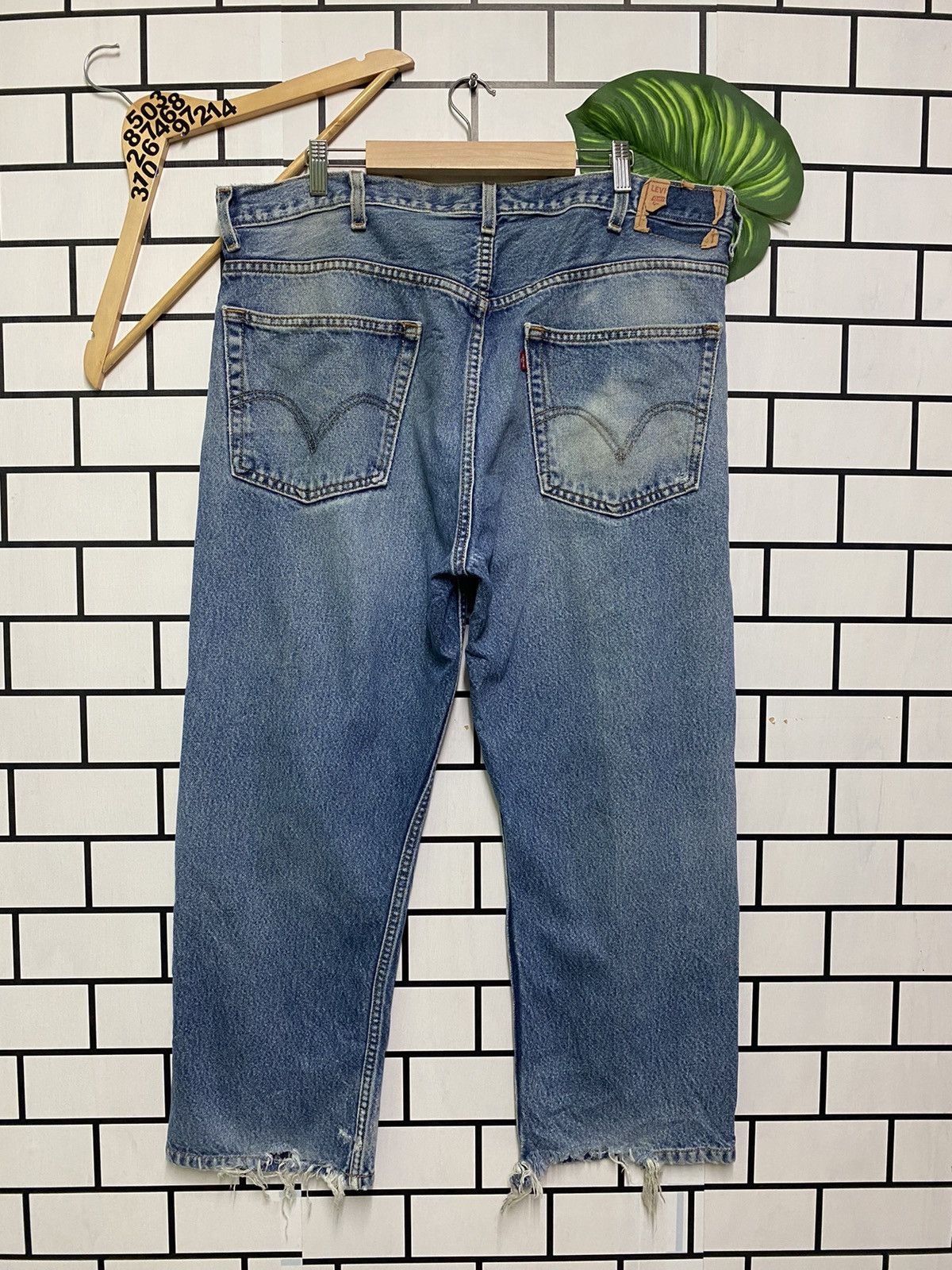 Vintage Levi's 505 Regular Fit Jean -L37 - 2