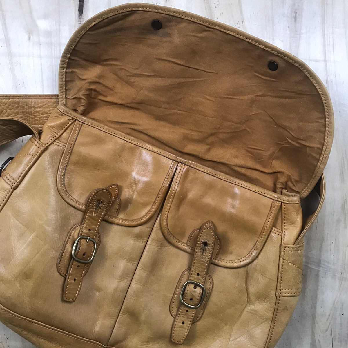 Vintage 80’s Luggage Label Leather ‘Filson Style’ Slingbag - 5