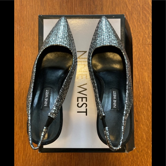 Nine West - Quinnifer Slingback Pumps - Silver/Black - Size 7 - 3