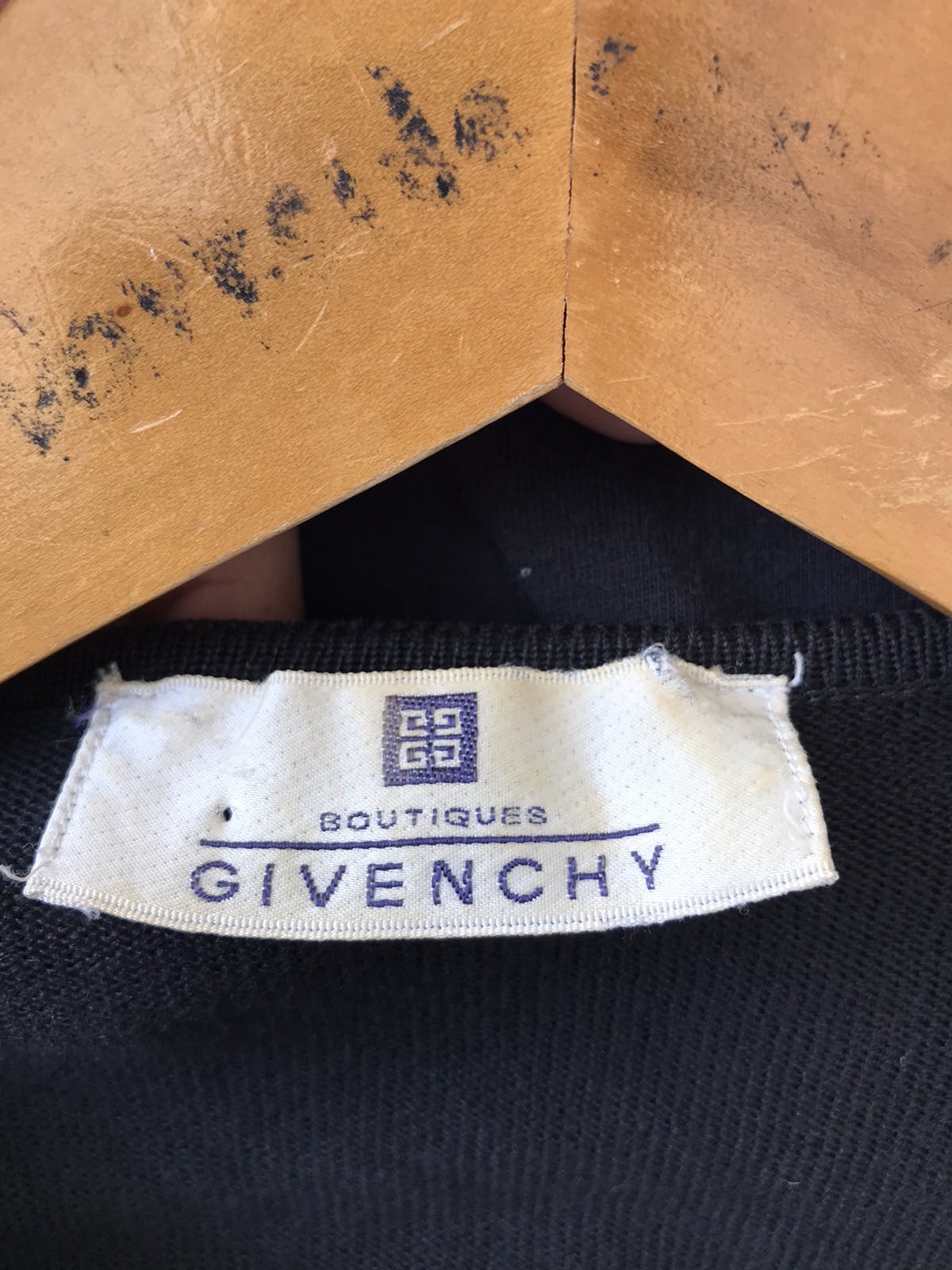 90s Givenchy Button Knit Back Big Logo - 15